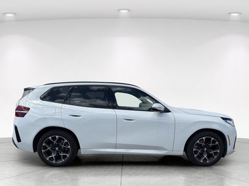 Certified 2025 BMW X3 xDrive30i w/ Premium Package AWD/4WD image 3