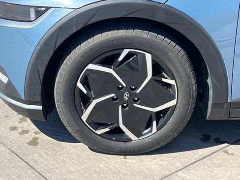 Used 2024 Hyundai Ioniq 5 SEL RWD image 5