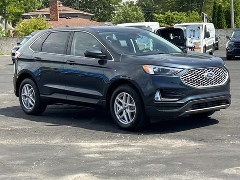 Certified 2023 Ford Edge SEL w/ Convenience Package AWD/4WD image 7