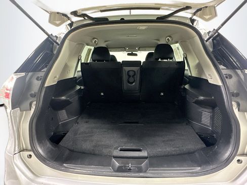 Used 2016 Nissan Rogue SV image 27