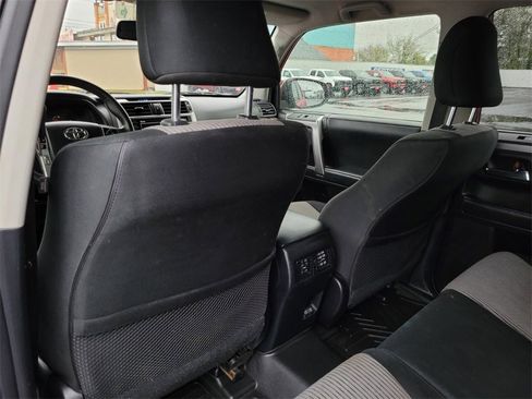 Used 2020 Toyota 4Runner SR5 image 30