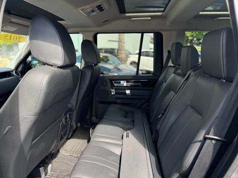 Used 2015 Land Rover LR4 HSE image 16