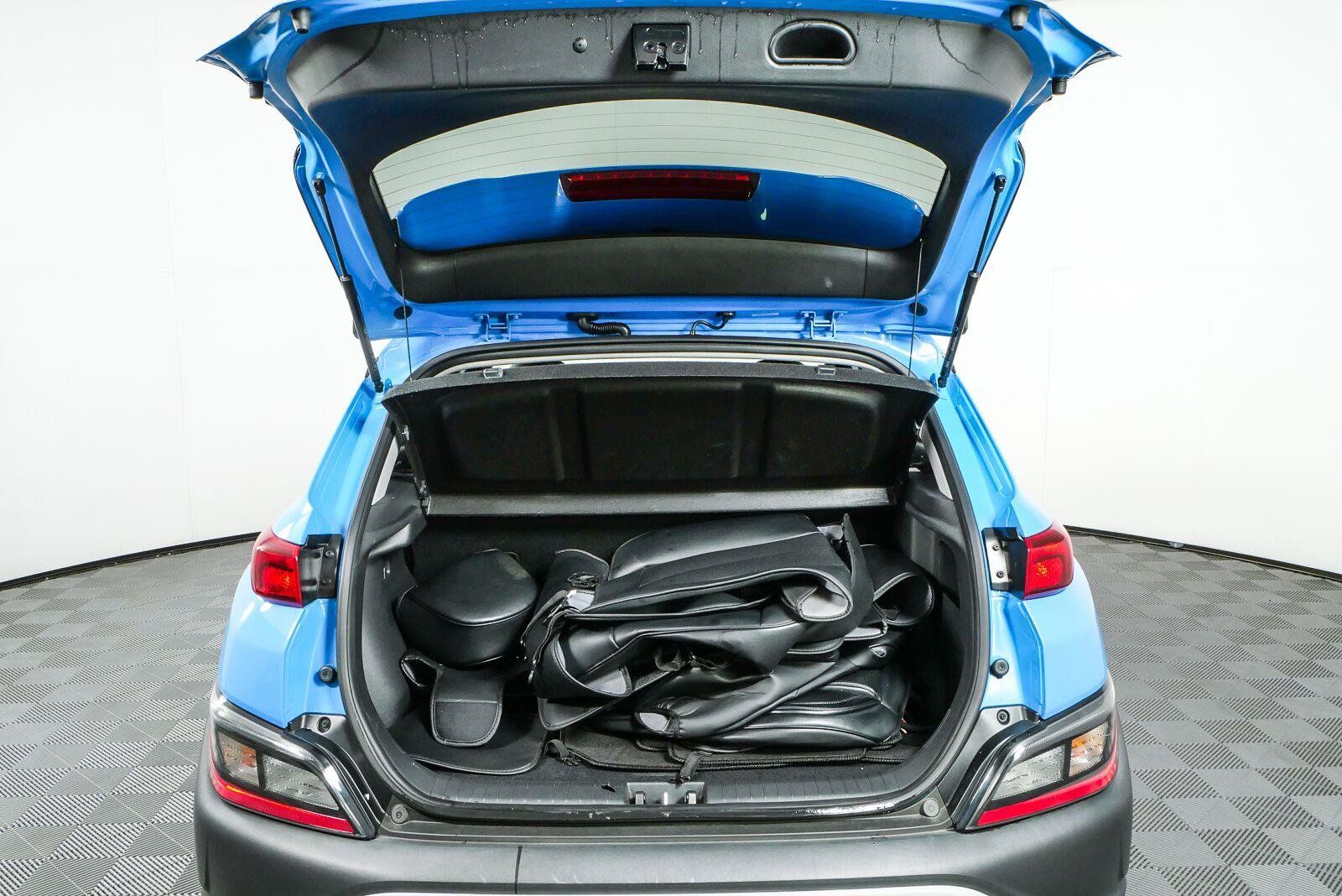 Used 2022 Hyundai Kona SEL FWD image 28