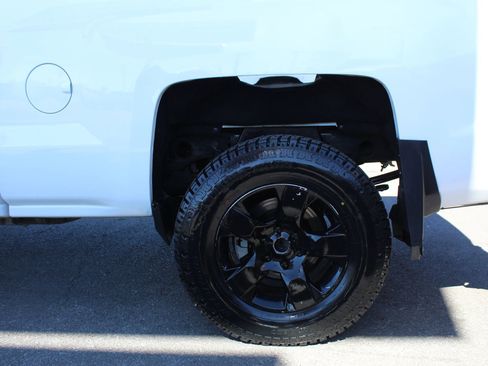 Used 2014 Chevrolet Silverado 1500 LT w/ LT Convenience Package image 10