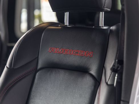 Used 2019 Jeep Wrangler Unlimited Rubicon AWD/4WD image 26