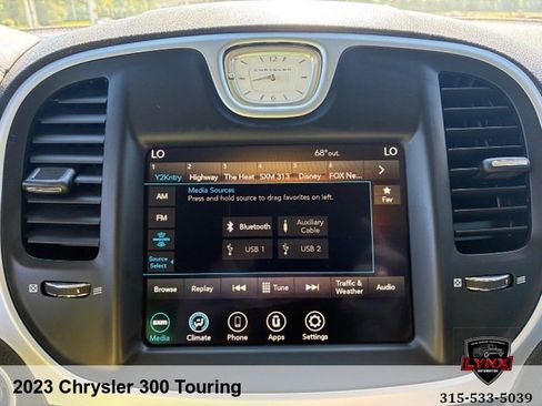 Used 2023 Chrysler 300 Touring w/ Safetytec Plus Group RWD image 16
