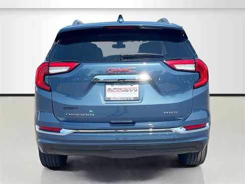 Used 2024 GMC Terrain Denali w/ Denali Premium Package image 6