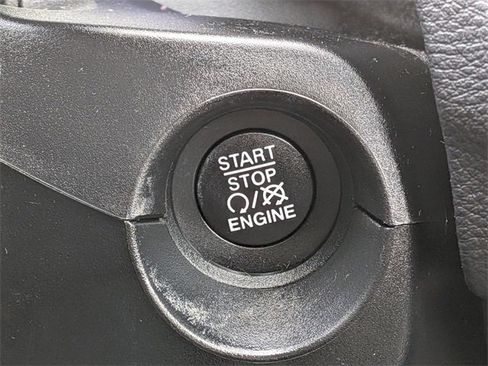 Certified 2021 Jeep Compass Latitude image 15