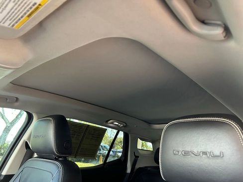 Used 2018 GMC Terrain Denali w/ Advanced Safety Package FWD image 10