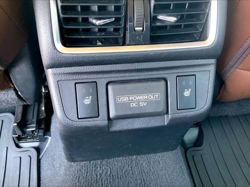 Used 2018 Subaru Outback 2.5i Touring w/ Popular Package #3 AWD/4WD image 30