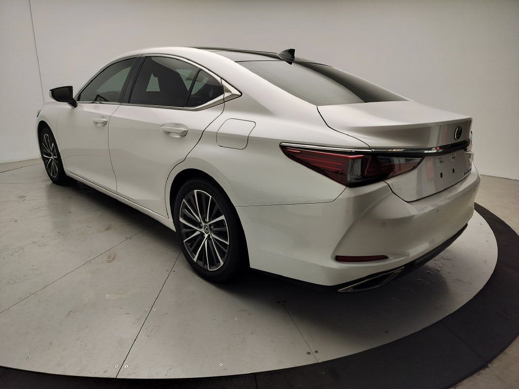 Used 2023 Lexus ES 350 w/ Premium Package FWD image 4