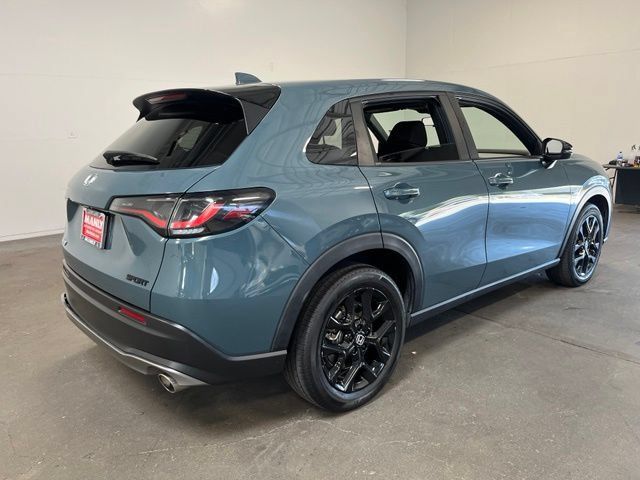 Used 2024 Honda HR-V Sport image 3