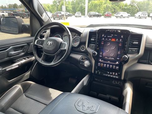 Used 2019 RAM 1500 Laramie AWD/4WD image 24