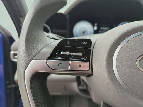 Used 2024 Hyundai Elantra SEL image 39