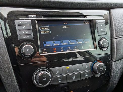 Used 2020 Nissan Rogue S w/ Special Edition Package image 13