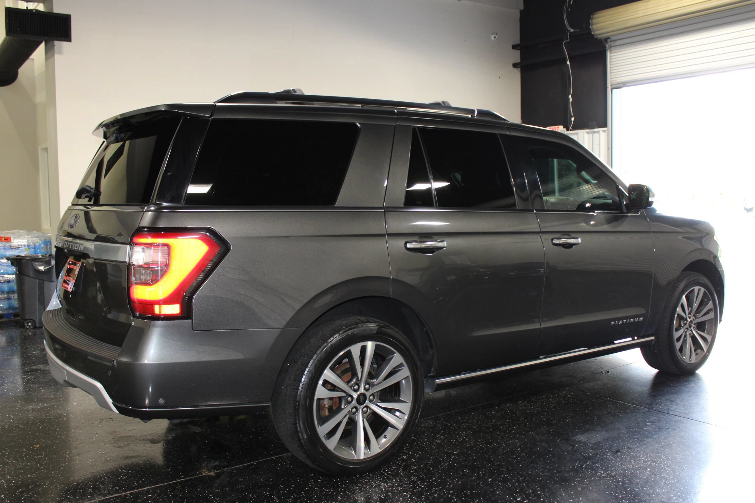 Used 2020 Ford Expedition Platinum RWD image 4