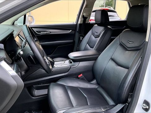 Used 2019 Cadillac XT5 Luxury FWD image 15