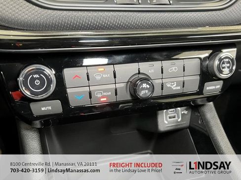 New 2026 Jeep Compass Latitude image 43