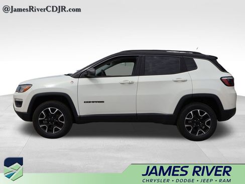 Used 2021 Jeep Compass Trailhawk AWD/4WD image 2