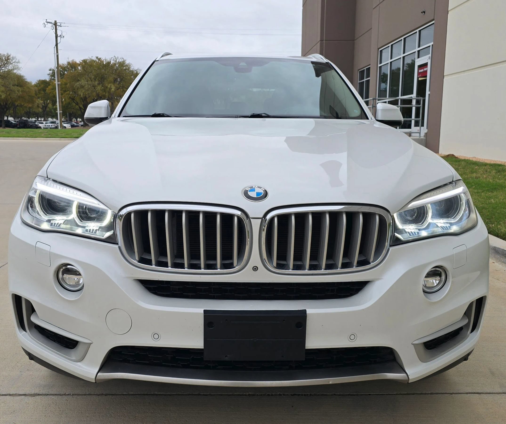 Used 2015 BMW X5 xDrive50i AWD/4WD image 2