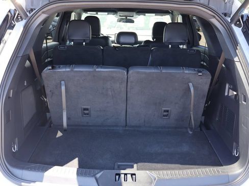 Used 2026 Ford Explorer ST-Line RWD image 24