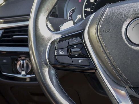 Used 2018 BMW 540i xDrive image 25