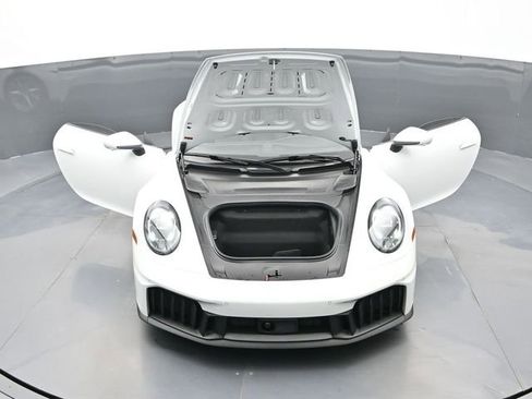 Certified 2025 Porsche 911 Carrera GTS RWD image 30