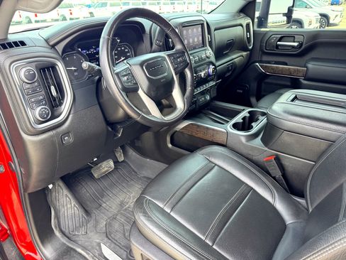 Used 2022 GMC Sierra 2500 Denali image 11