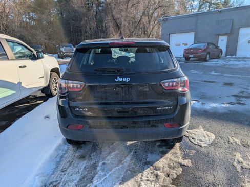 Used 2021 Jeep Compass Sport image 6