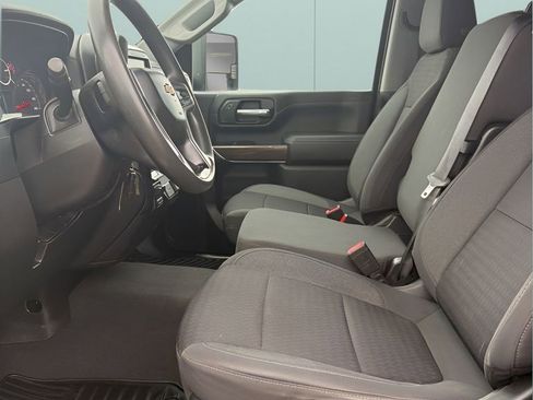 Used 2022 Chevrolet Silverado 3500 LT AWD/4WD image 12