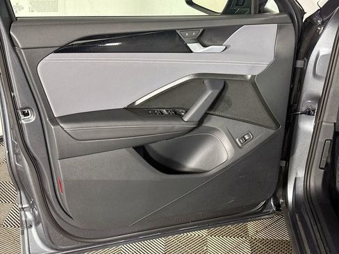 New 2026 Volkswagen Tiguan SE image 10