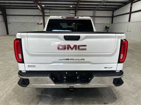 Used 2025 GMC Sierra 1500 SLT RWD image 4