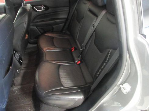 Used 2023 Jeep Compass Latitude w/ Convenience Group AWD/4WD image 20