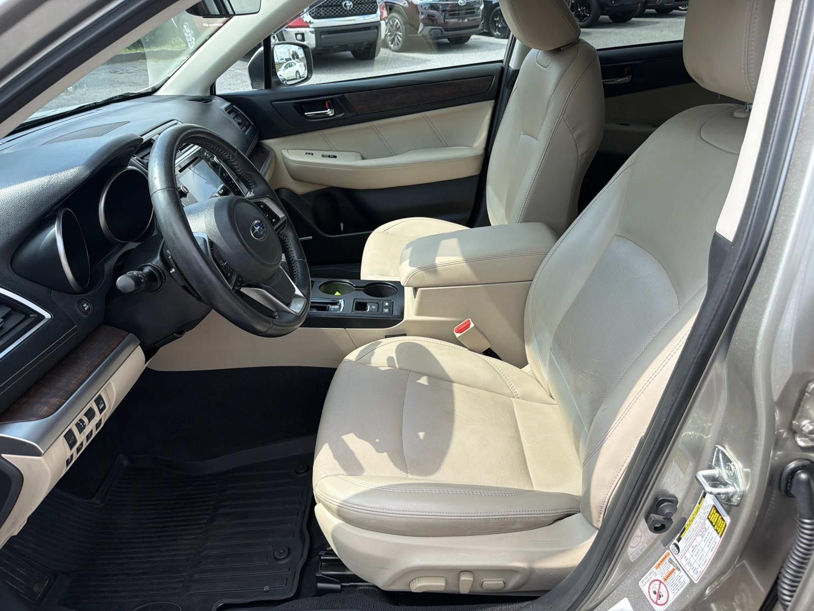 Used 2019 Subaru Outback 2.5i Limited w/ Popular Package #2 AWD/4WD image 2