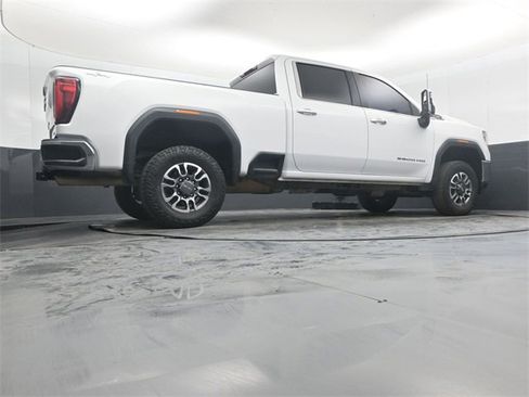 Used 2021 GMC Sierra 2500 SLT image 40