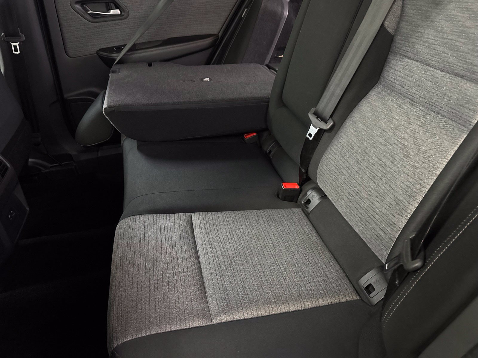 Certified 2023 Nissan Rogue SV AWD/4WD image 33