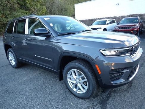 New 2025 Jeep Grand Cherokee Laredo X AWD/4WD image 9