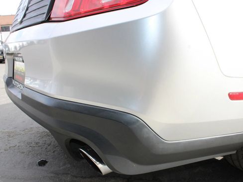 Used 2011 Ford Mustang GT Premium RWD image 33