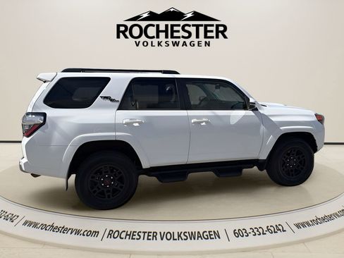 Used 2024 Toyota 4Runner TRD Off-Road Premium w/ Moonroof Package AWD/4WD image 7