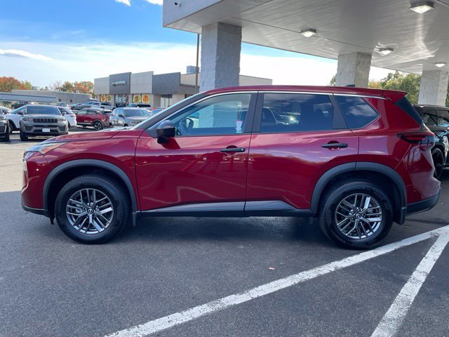 Used 2024 Nissan Rogue S AWD/4WD image 8