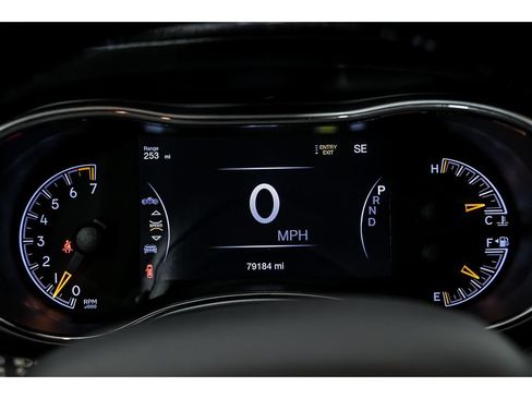 Used 2020 Jeep Grand Cherokee Overland AWD/4WD image 20