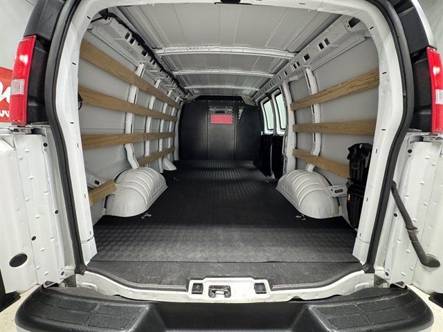 Used 2025 Chevrolet Express 2500 w/ Driver Convenience Package RWD image 18
