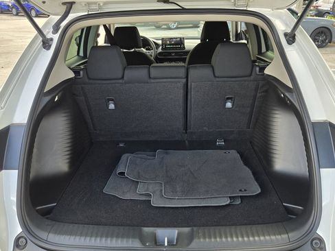 Used 2024 Honda HR-V LX image 15