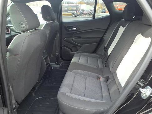 Used 2024 Chevrolet Trax RS w/ Driver Confidence Package image 21