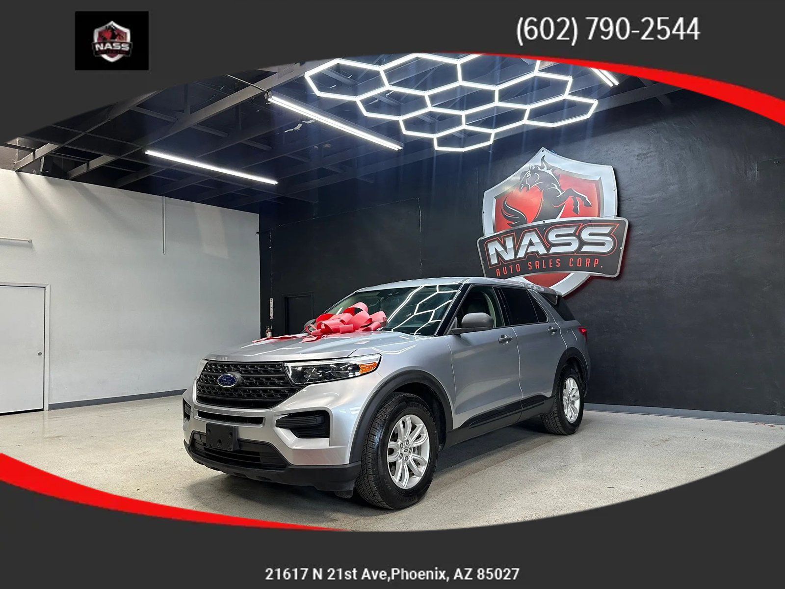 Used 2020 Ford Explorer 4WD w/ Class III Trailer Tow Package image 1