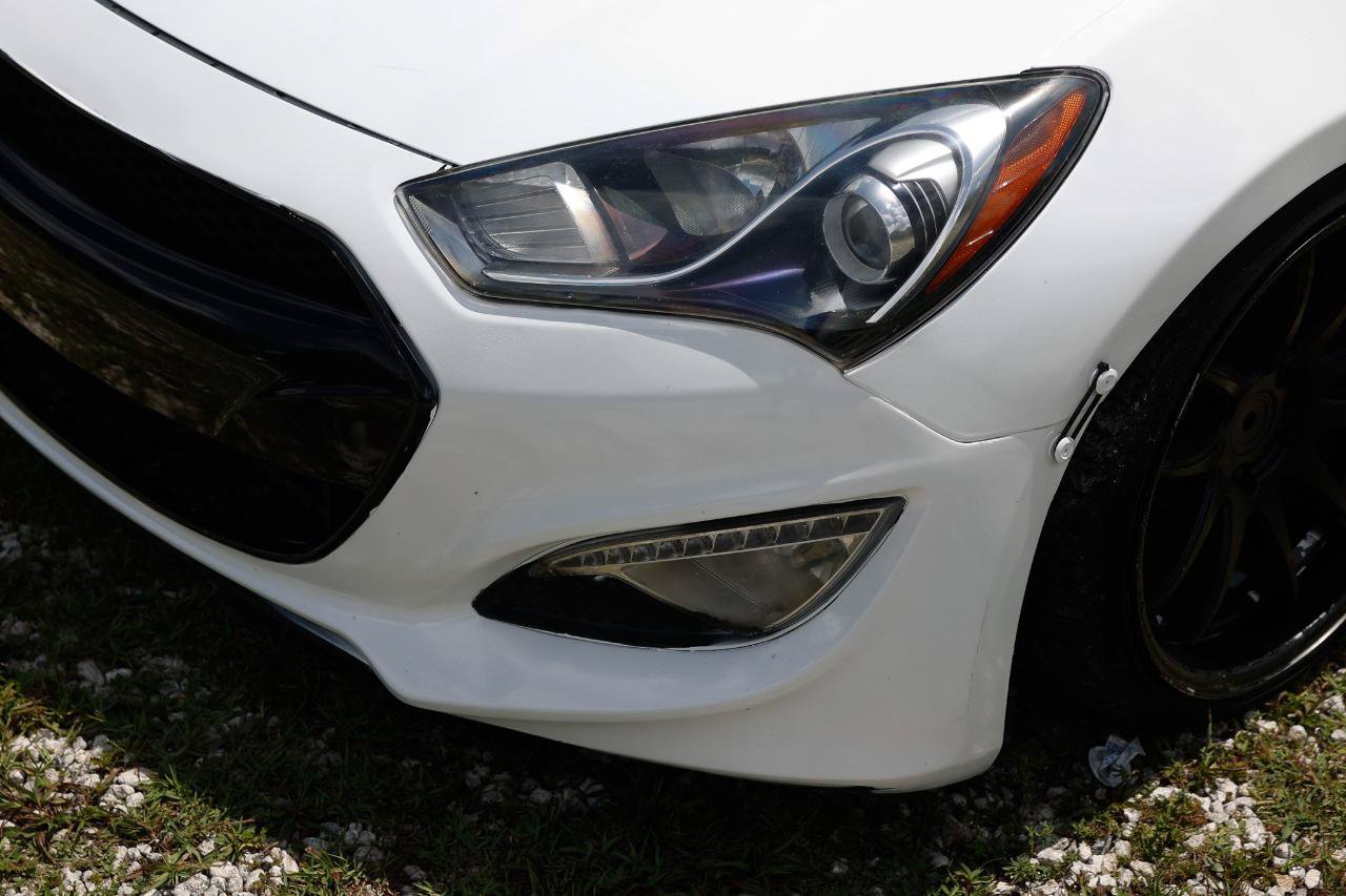 Used 2013 Hyundai Genesis 3.8 RWD image 25