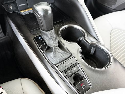Used 2021 Toyota Camry SE w/ Audio Upgrade Package FWD image 22