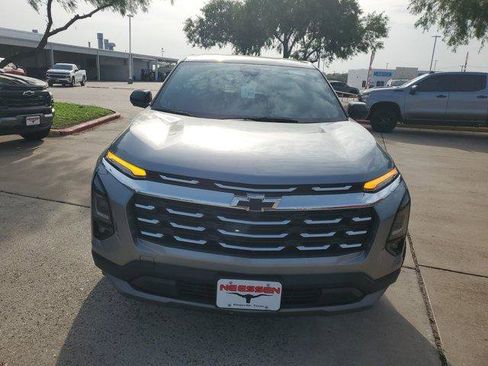 New 2026 Chevrolet Equinox LT FWD image 2