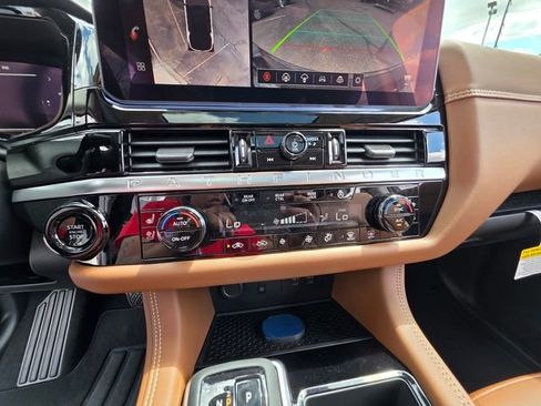 New 2026 Nissan Pathfinder Platinum AWD/4WD image 19