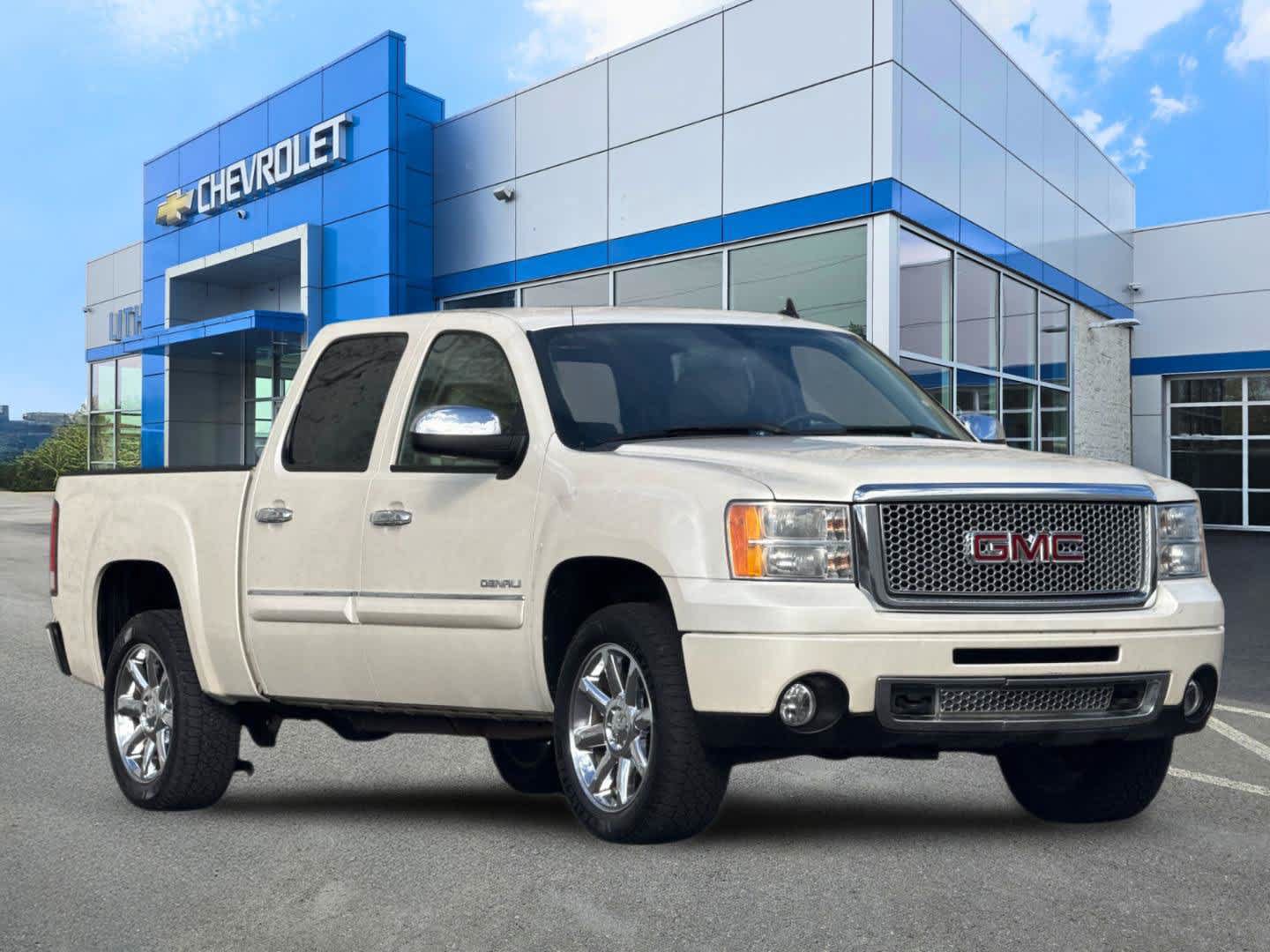 Used 2013 GMC Sierra 1500 Denali AWD/4WD image 9